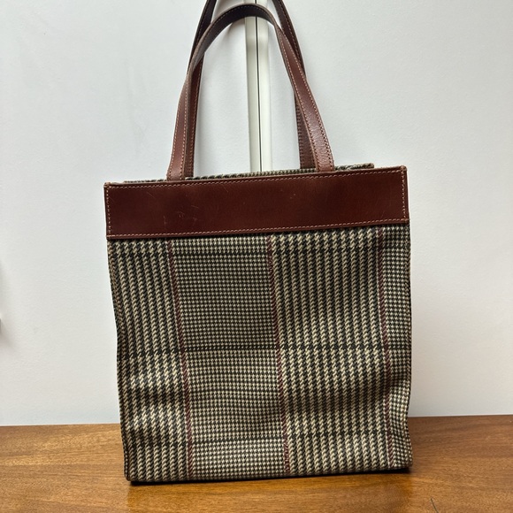 Polo by Ralph Lauren Plaid Logo shoulder bag/tote in Brown and Tan - Picture 2 of 6